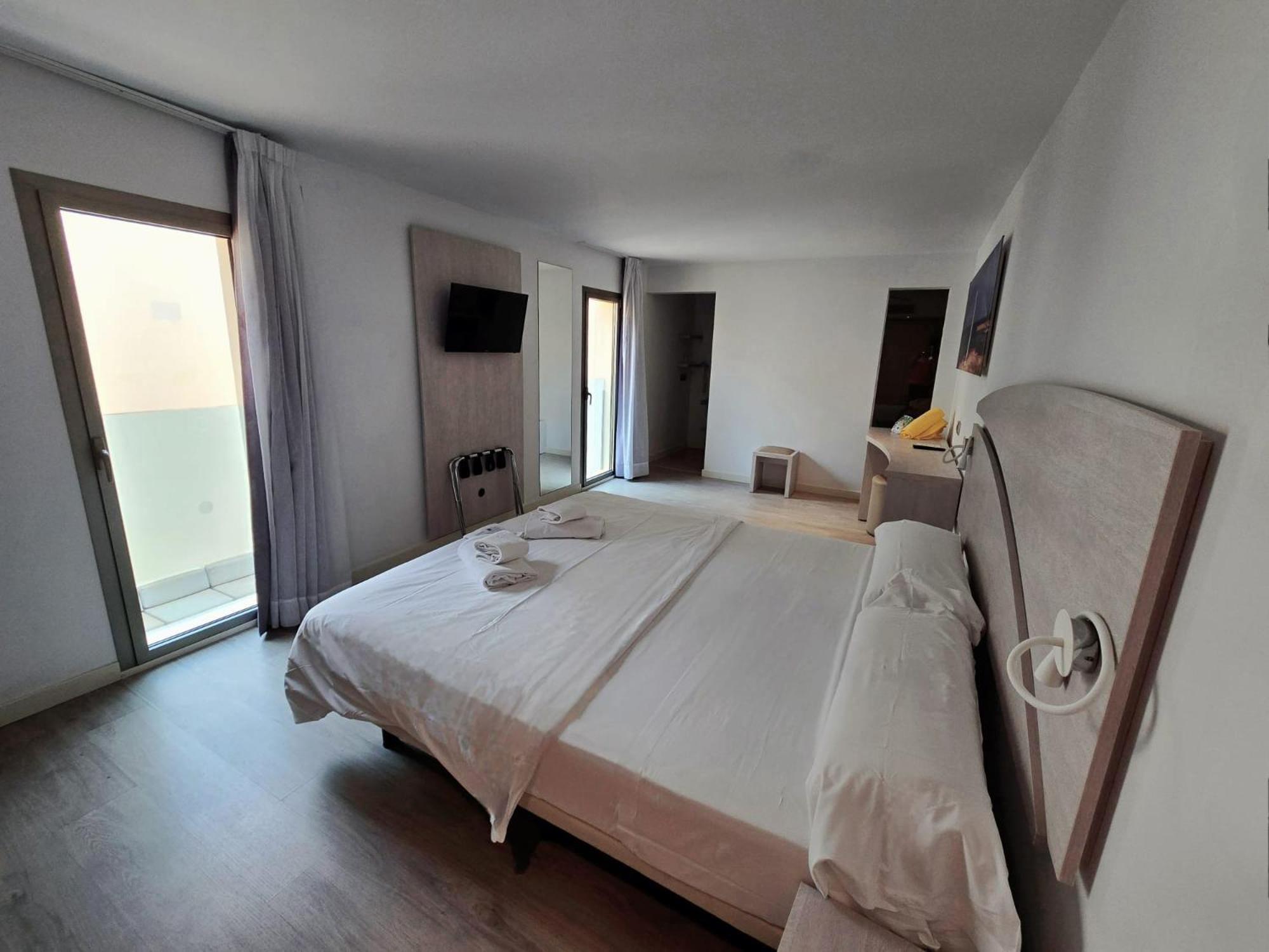 Llaut Boutique Hotel (Adults Only) Can Picafort  Room photo